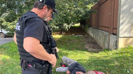 Městská policie v Přerově často řeší potíže s lidmi, který na veřejnosti popíjí alkohol a například žebrají peníze od kolemjdoucích