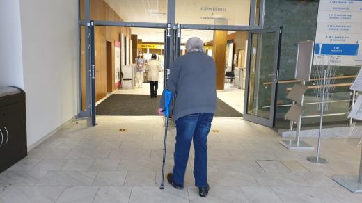 V Jindřichově Hradci vzniklo krajské očkovací centrum na fakultě managementu Vysoké školy ekonomické