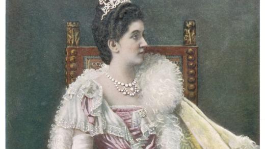 Italská královna Elena se šperky