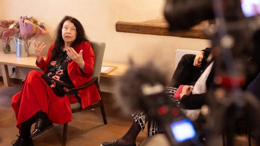 Nina Vangeli, Cena Karla Krause