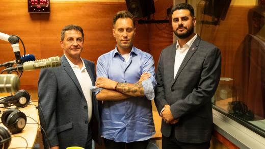 Sotir Malinovský (SMS - Stát Má Sloužit), František Máca (Přísaha) a Alexandros Kaminaras (STAN)