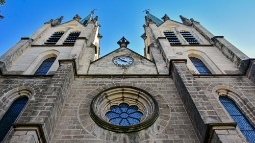 Rataje, kostel sv. Petra a Pavla