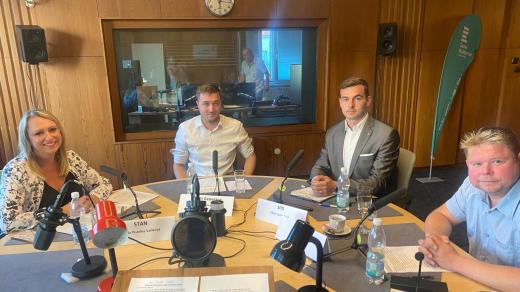 Pavla Pivoňka Vaňková (STAN), Martin Hrabík (Hnutí Generace), Libor Vondráček (SPD) a Petr Sojka (ČSSD – Česká suverenita sociální demokracie)
