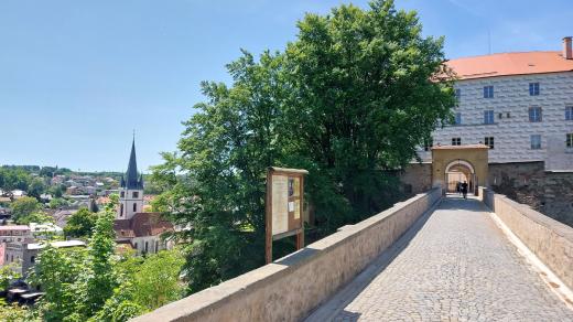 Návštěvu hradu v Ledči nad Sázavou si můžete s rodinou či s přáteli zpestřit únikovou hrou