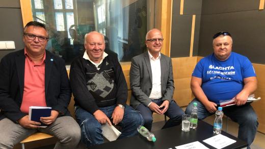 Debata – Zlínský kraj 18. 9. 2025: Jiří Barták (Motoristé sobě), Květoslav Brachtl (Moravské zemské hnutí), Lubomír Nečas (SPD) a Jan Klech (PŘÍSAHA občanské hnutí)
