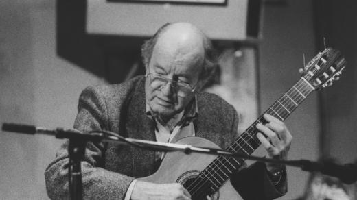 Kytarista Charlie Byrd v roce 1988