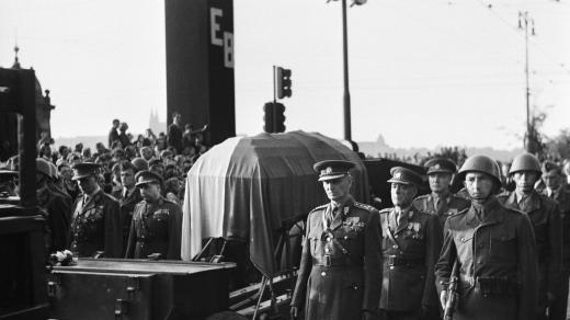 Pohřeb Edvarda Beneše (8. 9. 1948)