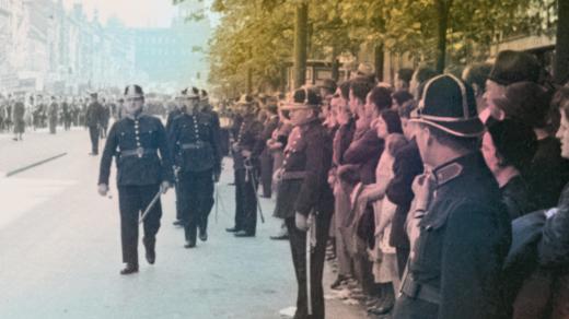 Četníci na 1. máje 1934 v Praze (digitálně kolorováno)