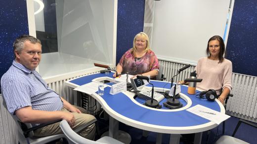 Zprava Jitka Čejková (Hnutí občanů a podnikatelů), Hana Naiclerová (STAN) a Pavel Andrš (Koruna Česká)