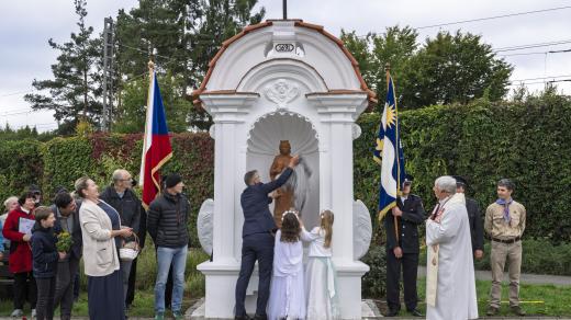 Novou patronku města přišly přivítat desítky místních