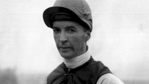 Dick Francis ještě jako úspěšný žokej (1953)