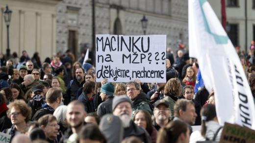 Demonstrace Zachraňme ministerstvo životního prostředí