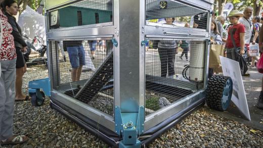Malý autonomní kurník na výstavě Země živitelka