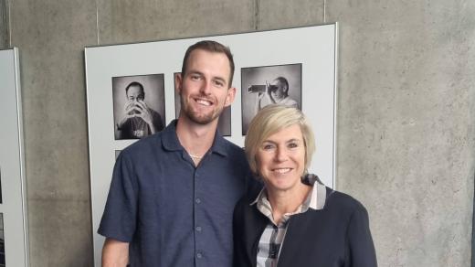 Výškař Jan Štefela s moderátorkou Kateřinou Neumannovou