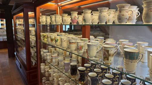 Největší sbírku lázeňských pohárků najdete v Lokti