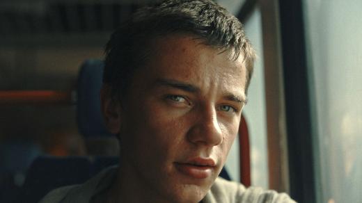Ze snímku Nahoře nebe, v dolině já