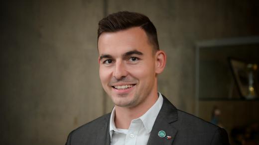 Předseda Svobodných a poslanec zvolený na kandidátce hnutí SPD Libor Vondráček