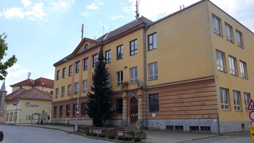 Nová škola bude v městské budově v Riegrově ulici v Tišnově