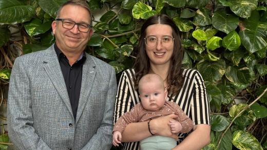 Primář Jan Drahoňovský a šťastná maminka Dominika