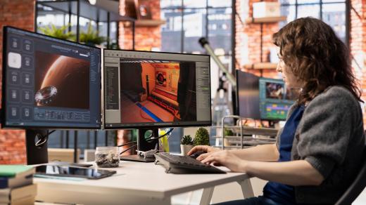 Vývojářka futuristického herního software (ilustrační foto)