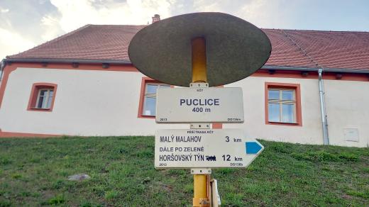 Obec Puclice na Domažlicku leží mezi Staňkovem a Horšovským Týnem