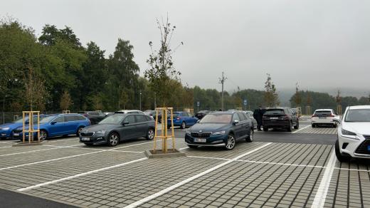 Nové parkoviště u nádraží v Olbramovicích