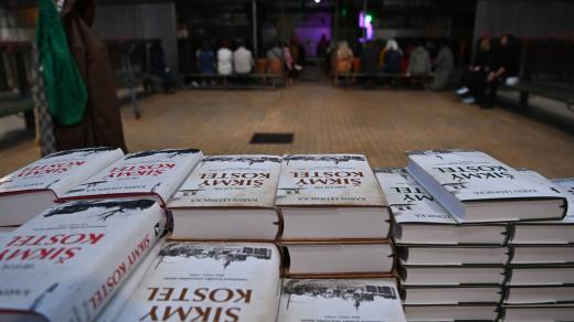 Třídílná série Šikmý kostel (ilustrační foto)