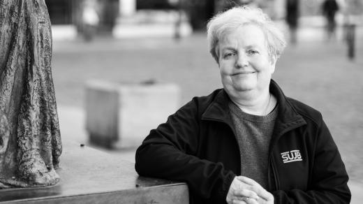 Po vážné nemoci zemřela dlouholetá předsedkyně Státního úřadu pro jadernou bezpečnost (SÚJB) Dana Drábová, bylo jí 64 let