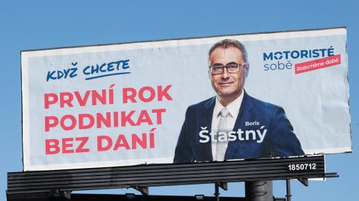 Billboard strany Motoristé sobě s Borisem Šťastným