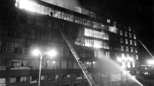 Hořící Veletržní palác