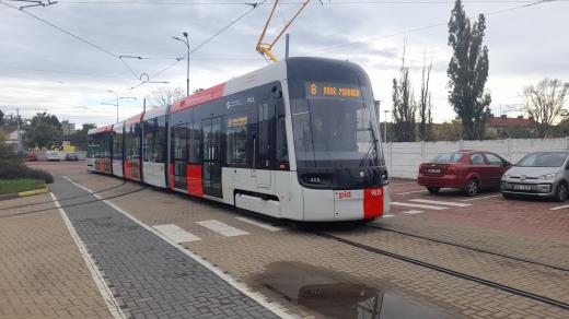 Tramvaj Škoda 52T