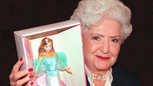 Ruth Handlerová, autorka panenky Barbie a spoluzakladatelka firmy Mattel