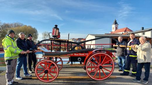 Novoveselská hasičská stříkačka