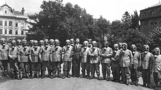 Cvičení civilní protiletecké obrany pro zaměstnance Československého rozhlasu (1938)