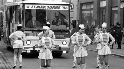 Autobus Zemák v kampani v roce 1996