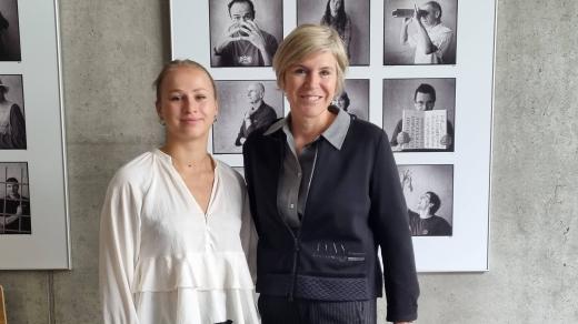 Moderní pětibojařka Lucie Hlaváčkovou s moderátorkou Kateřinou Neumannovou