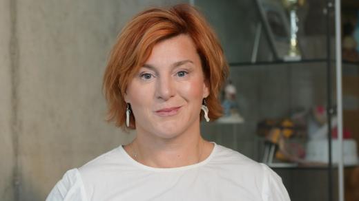 Herečka Lenka Krobotová