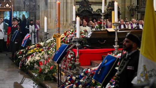 Pohřeb kardinála Dominika Duky v katedrále svatého Víta