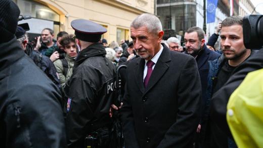 Babiš označil 17. listopad za důležitý, neboť zemi přinesl svobodu