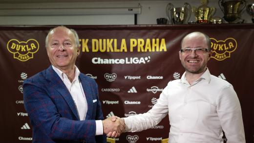 Jak se to měnilo s majiteli u Dukly Praha?