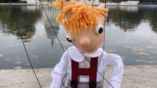 Hurvínek vyrazil do Ameriky bez Spejbla, jen se Žerykem