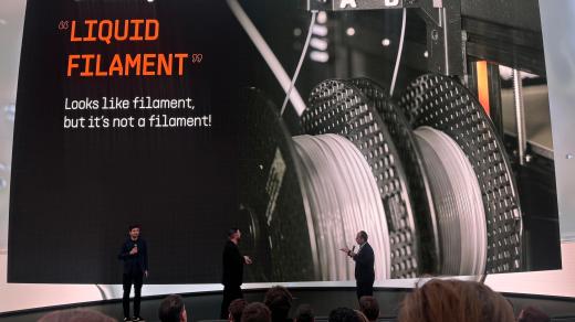 Prezentace společnosti Průša Research k nové technologii tisku ze silikonu