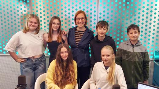 Johana Kimlová, Daniela Chrastinová, Eliška Ciplová, Denisa Kimlová, Matěj Křoustek, Laura Kopecká a Václav Smrž