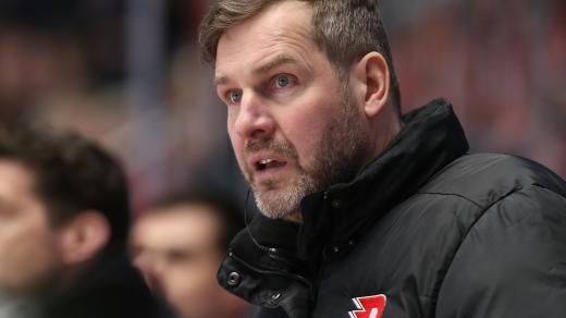 Vývalý hráč a současný kouč HC Dynamo Pardubice Václav Kočí