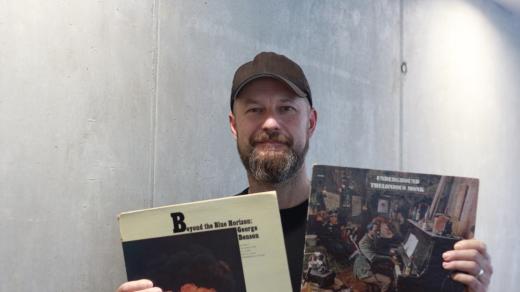 DJ Ultrafino s deskami