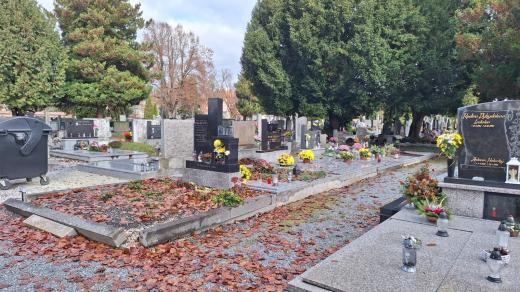 Dokument na základě územního plánu počítá s rozšířením hřbitova na sousední městské pozemky