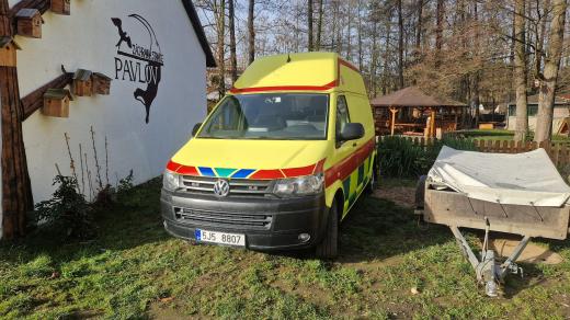 Ošetřovatelé ze Záchranné stanice Pavlov budou pro raněná a opuštěná zvířata jezdit i sanitkou
