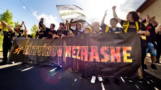 Litvínovští fanoušci věří, že jejich milovaný klub se dostane z existenčních problémů
