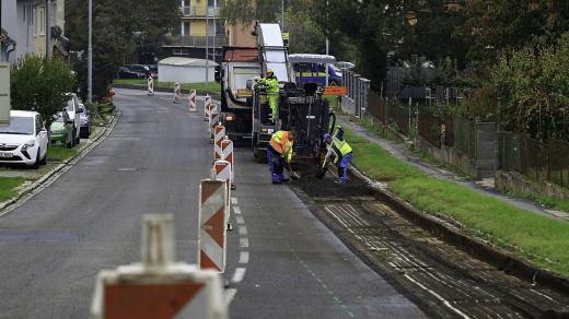 Na Fryčajově ulici v brněnských Obřanech probíhá oprava vodovodu