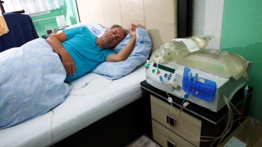 APD pacient (dialýza v nemocnici)